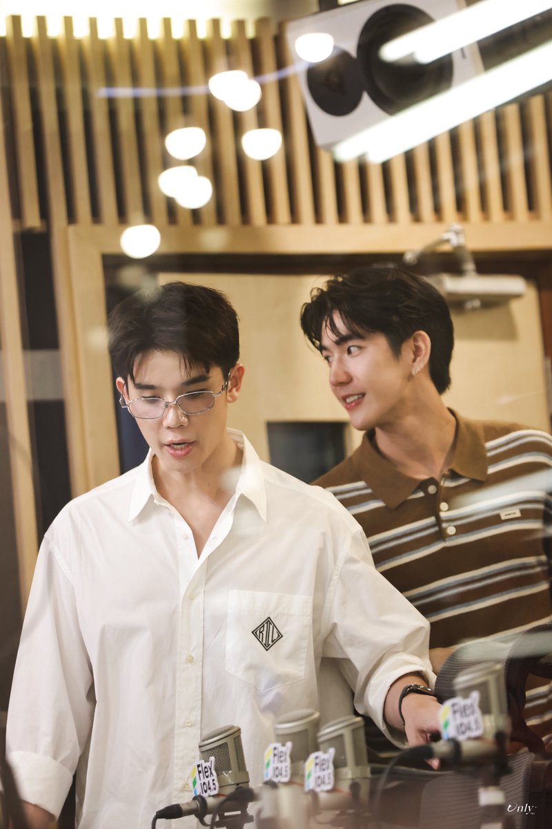 • 🥑🌊「 260319 」 
— FBJSJM X LOL26 PRESS

💜🩵

#Flex1045xLOL2026
#jimmyyjp #sea_tawinan