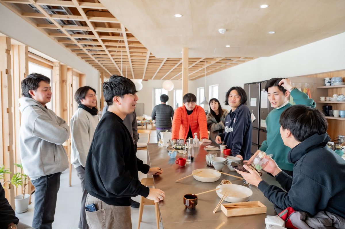 sfl_compath's tweet photo. 博報堂港部のみなさんに、合宿型チームビルディング研修を実施しました。

参加者からは「役職や立場に関係なく、同じ立場で対話ができたことが価値」「普段は断片的に語られがちな考えや背景を受け取ることができた」といった感想をもらっています🌿

👇研修の背景や内容
https://t.co/5XB4Q4iqdI https://t.co/PwKNB0KapJ