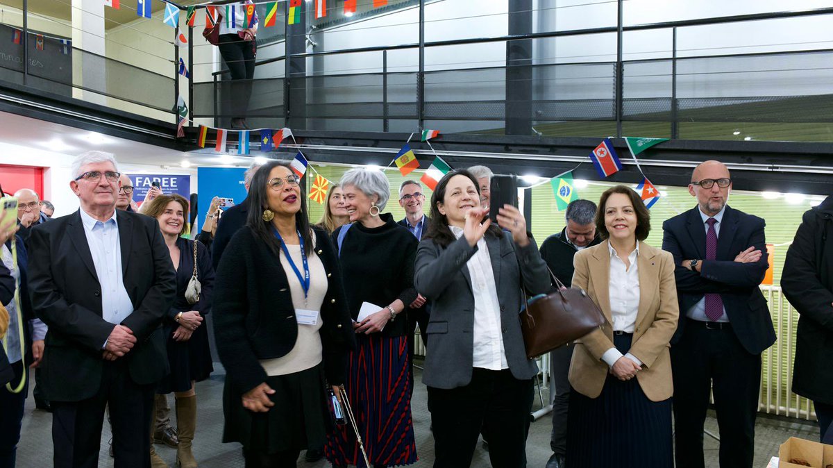 Éléonore Caroit tweet media