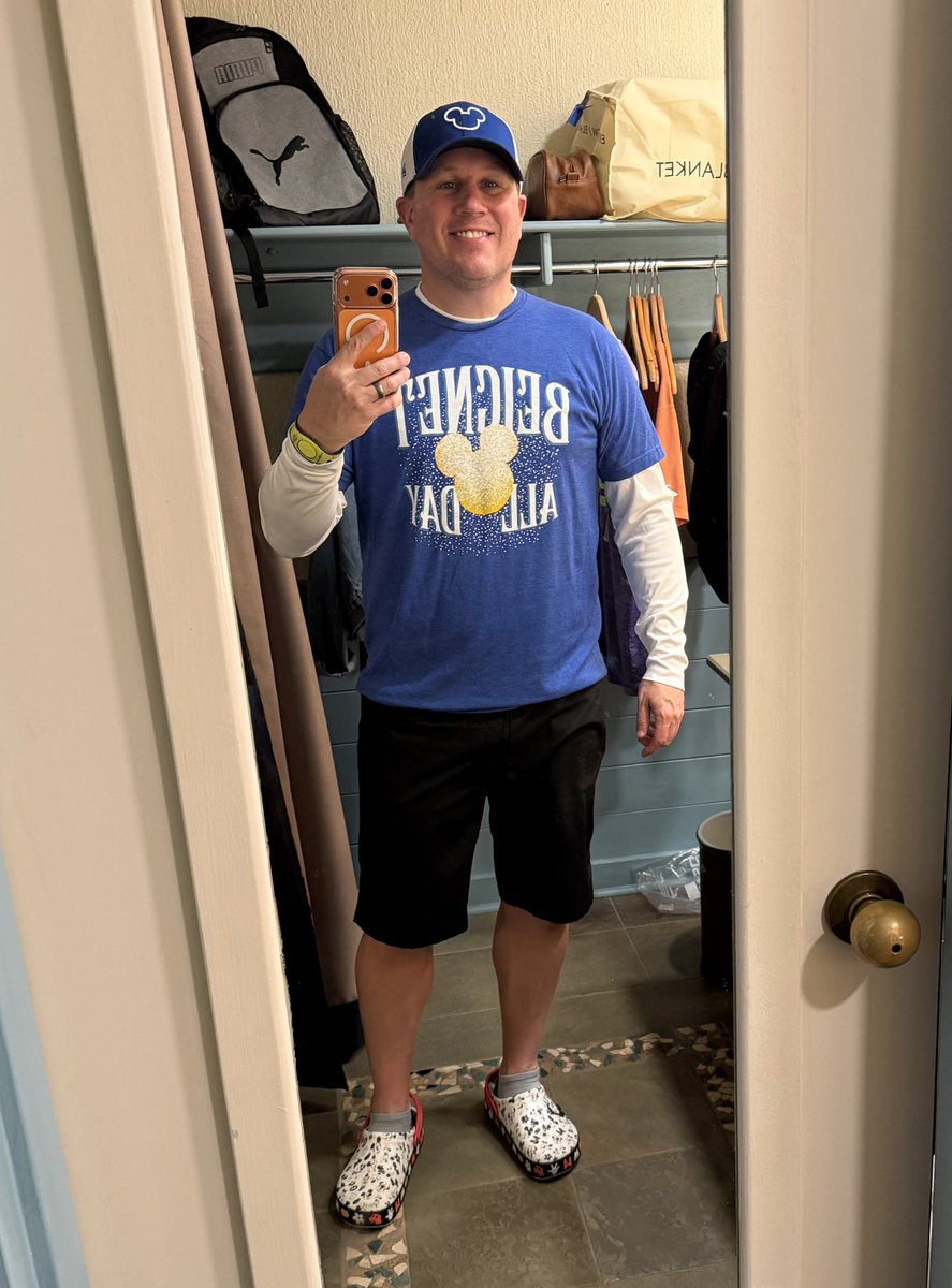 DisneyClipsGuy tweet media