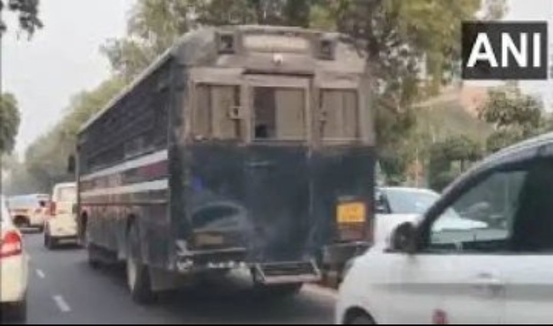 𝗙𝗮𝘀𝗵𝗶𝗼𝗻𝗶𝘀𝘁𝗮 tweet media