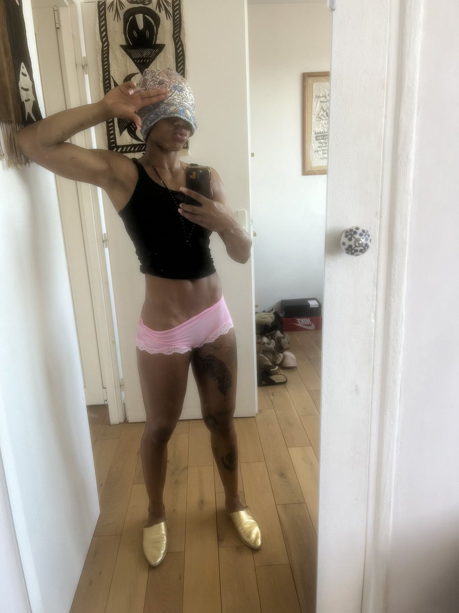 ✌🏽 HoodHippie ✌🏽 tweet media