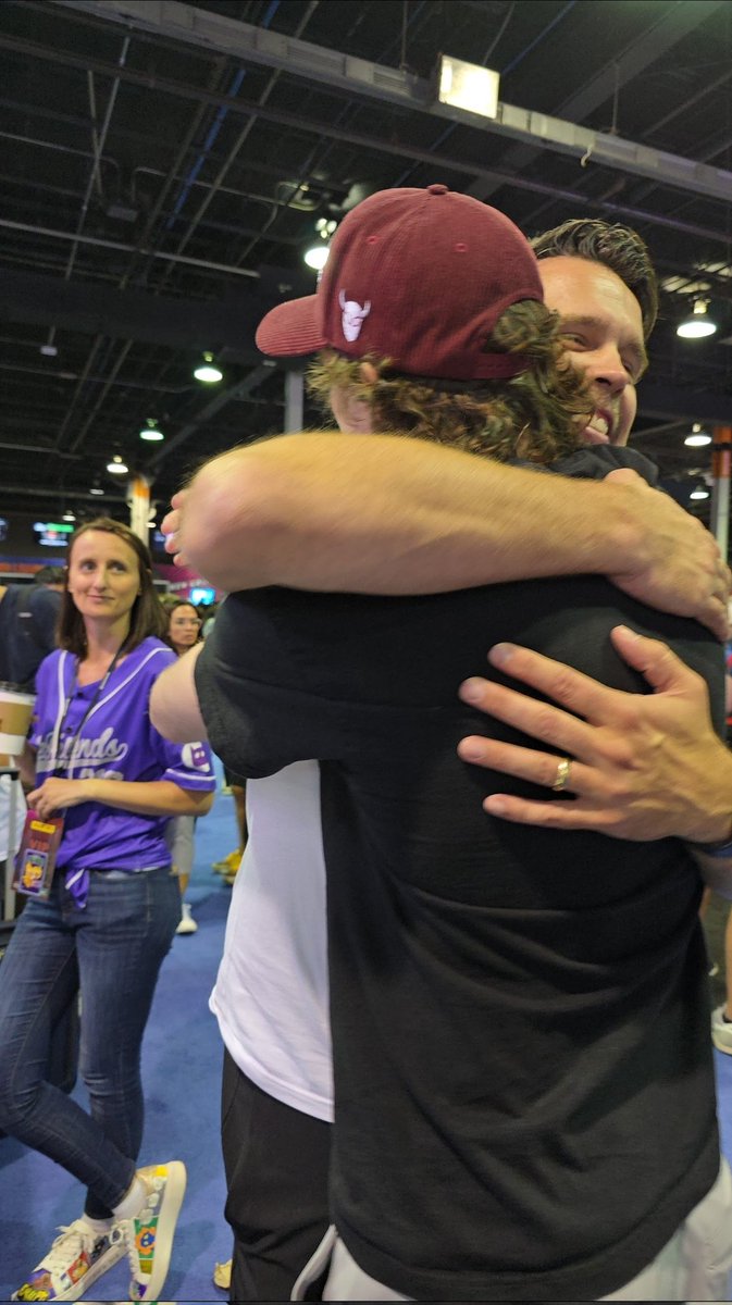 toohotforsunblock tweet media