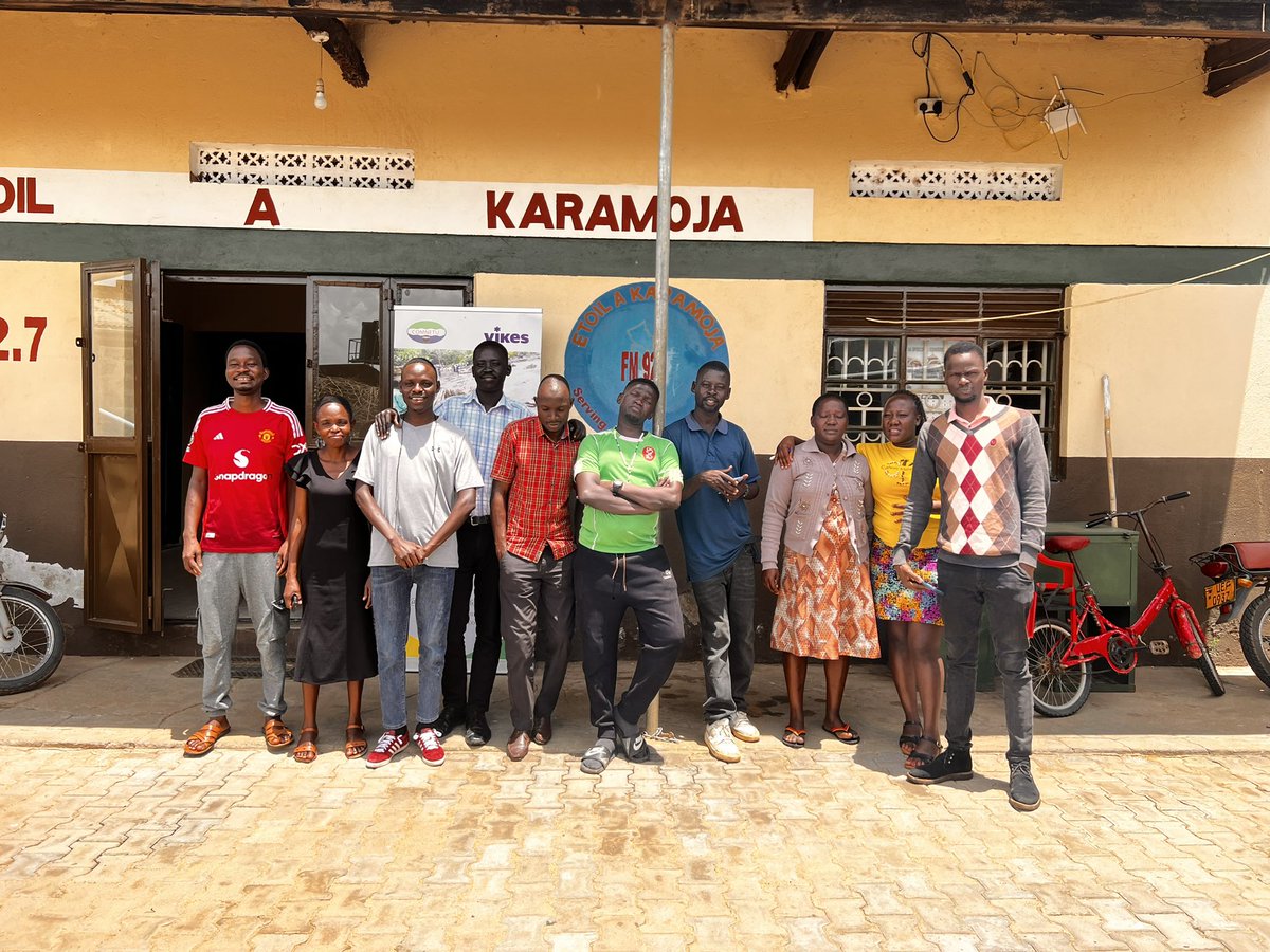 Radio Comnetu News tweet media