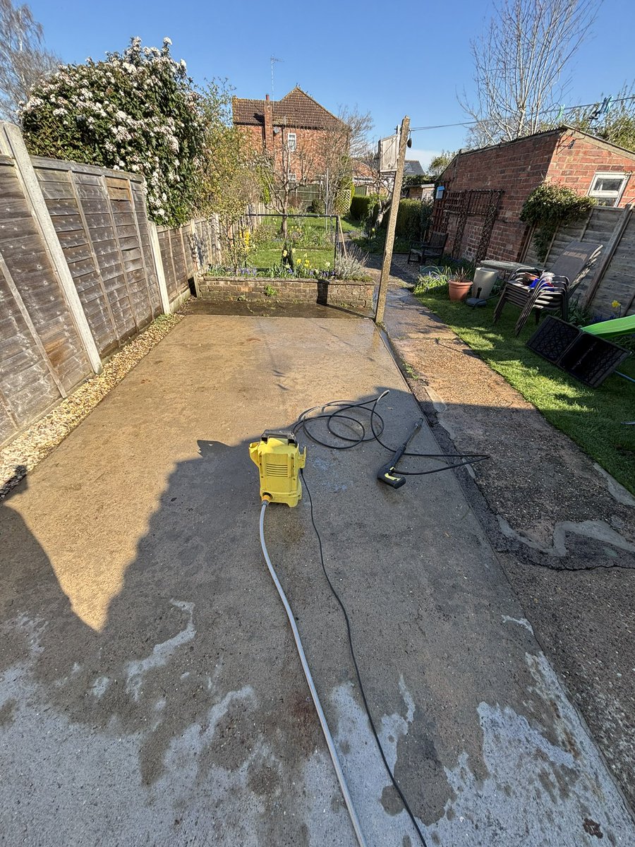 Ashley Woodhouse tweet media