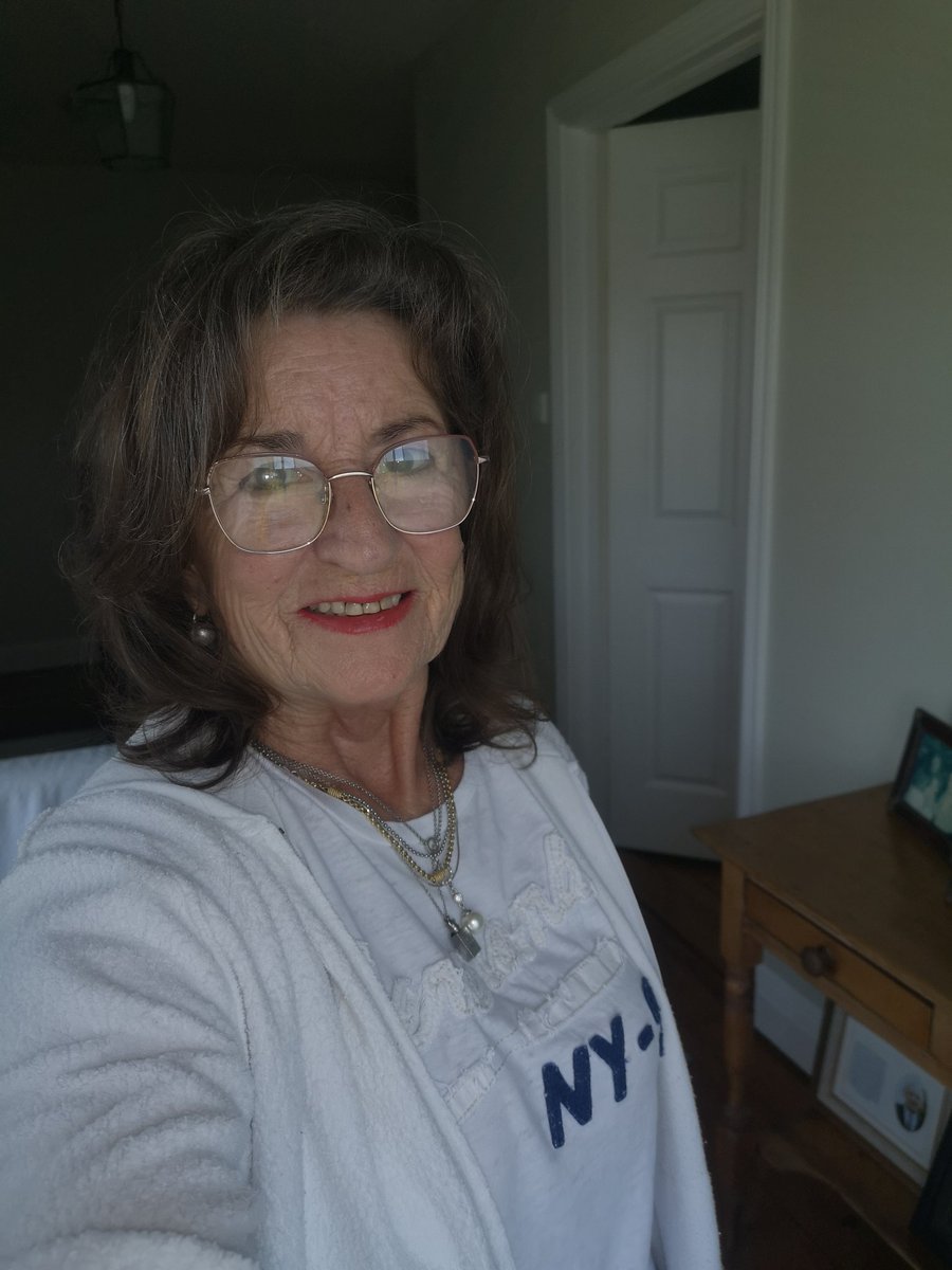 Pádraigín Ní Mhurchú N - cosa - tweet media