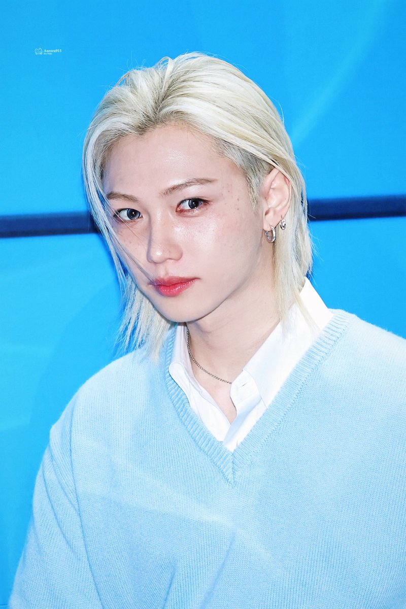 Aurora915 tweet media