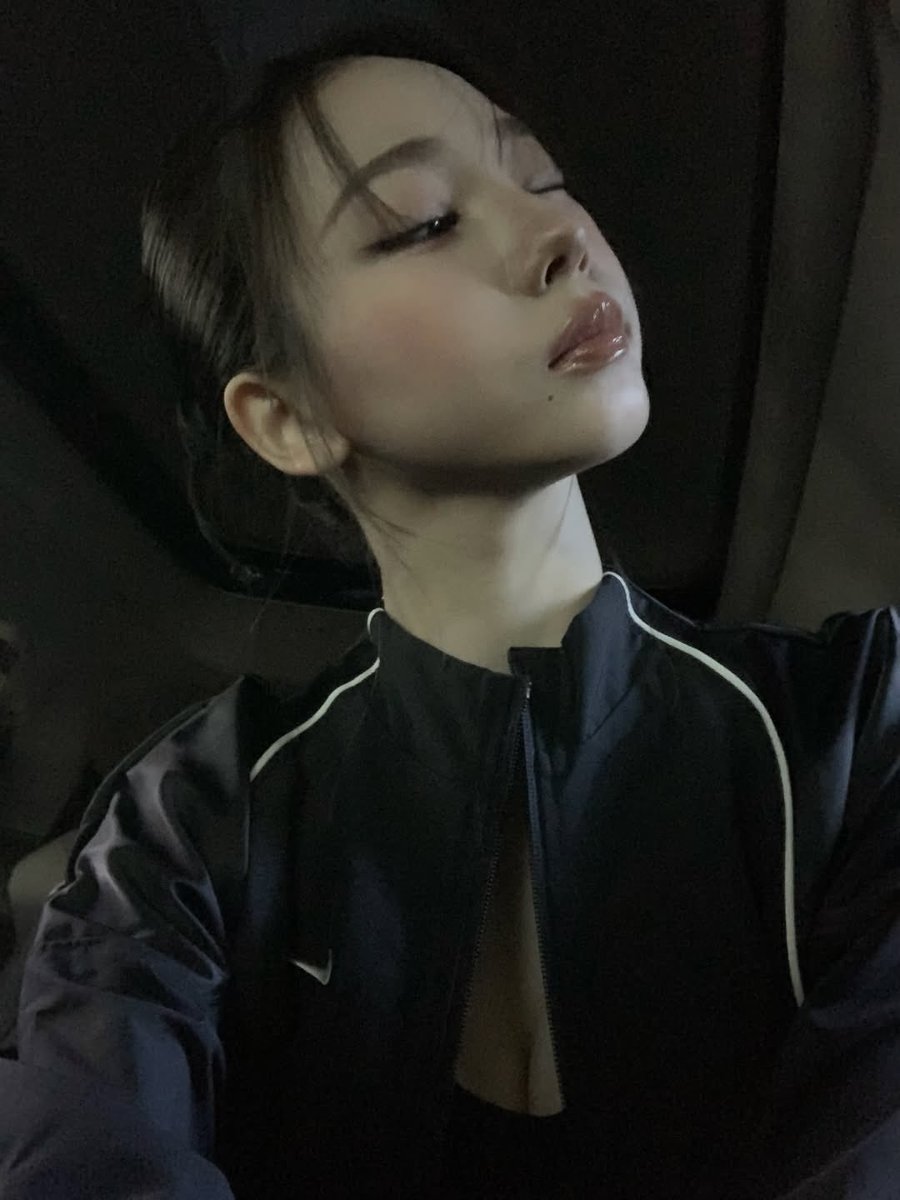 karina pics tweet media