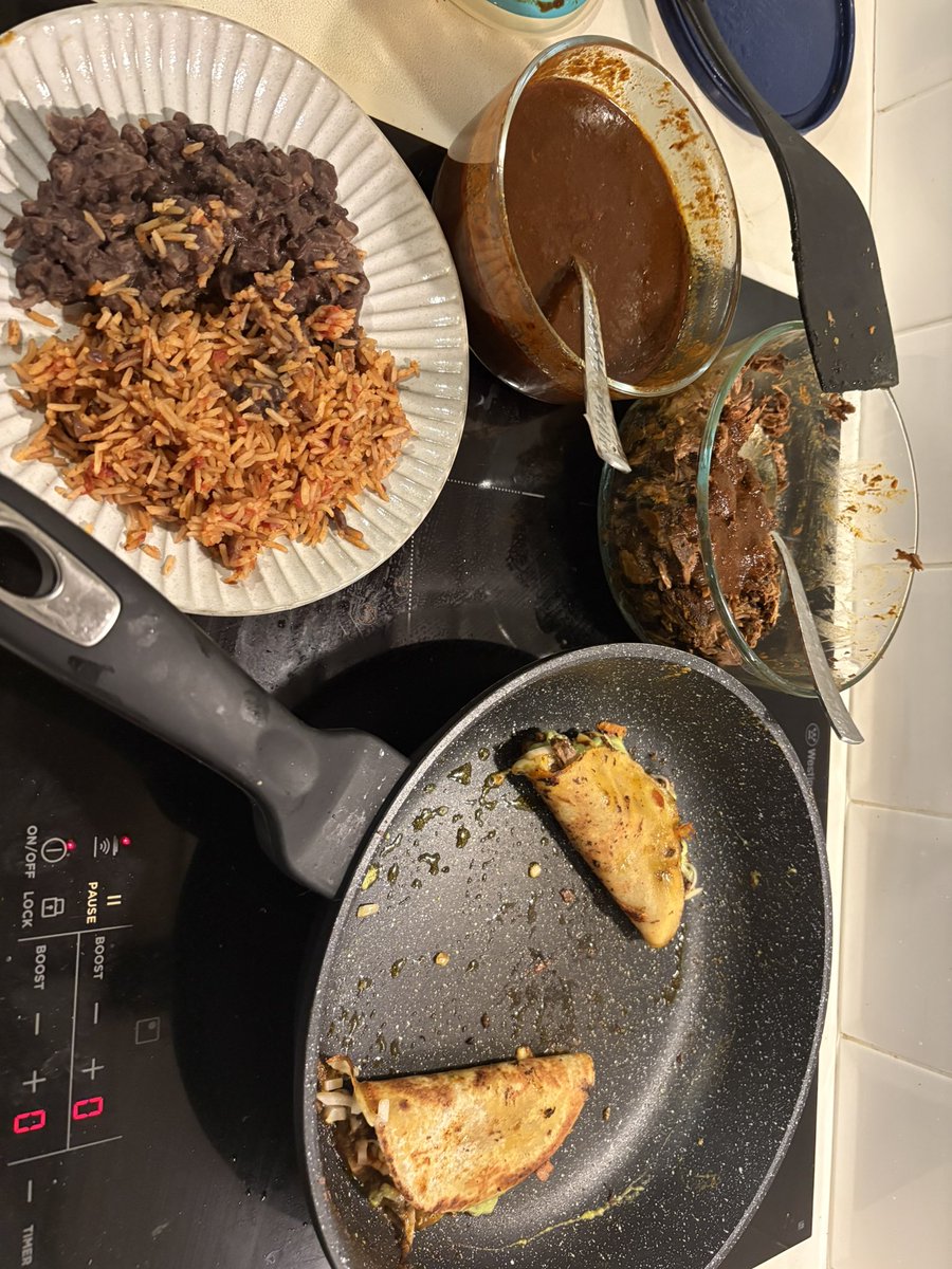 Arthur Dent tweet media