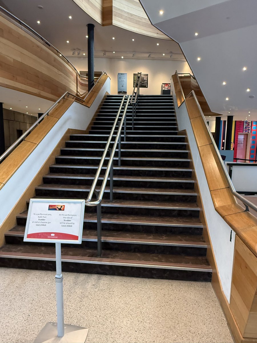 Doctor Who Positivity (Tom #IStandWithDavidTennant tweet media