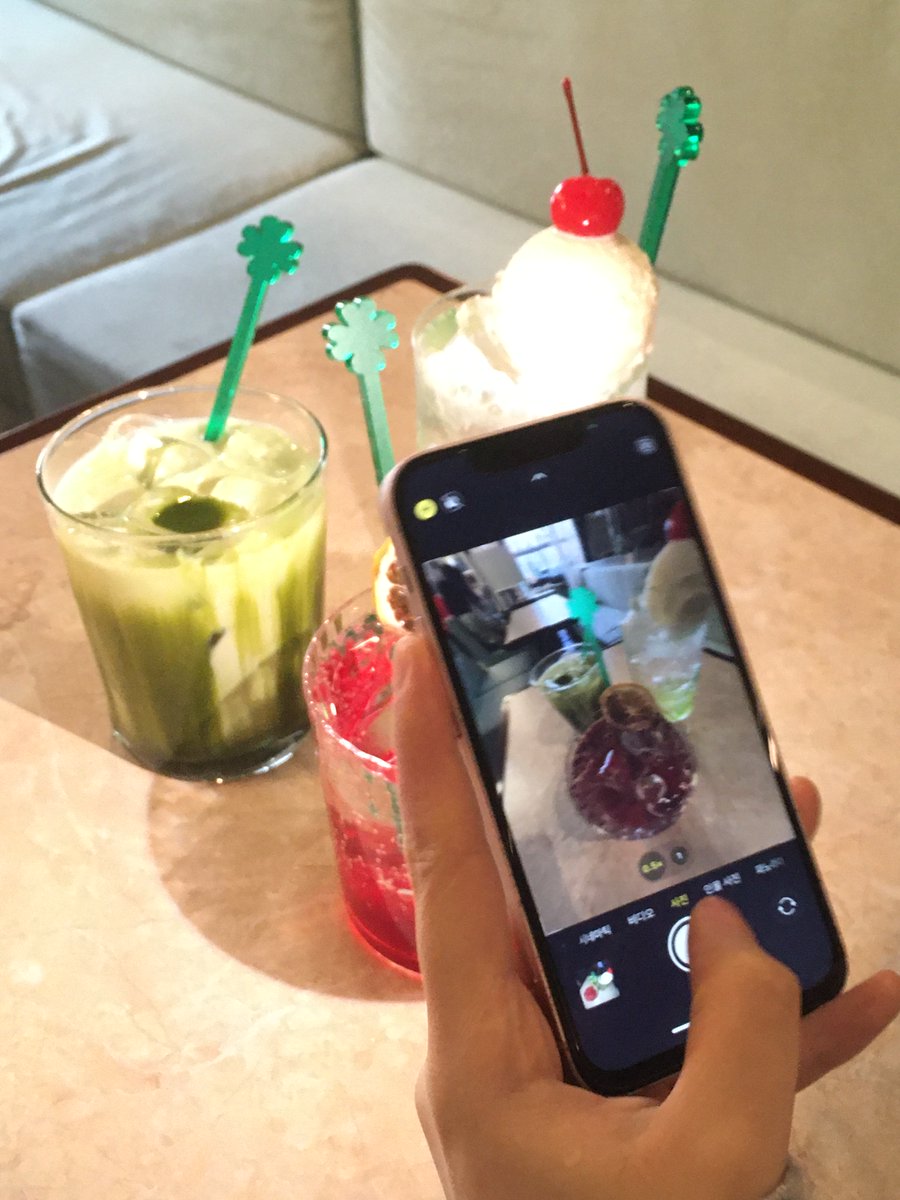 묵이 .. tweet media