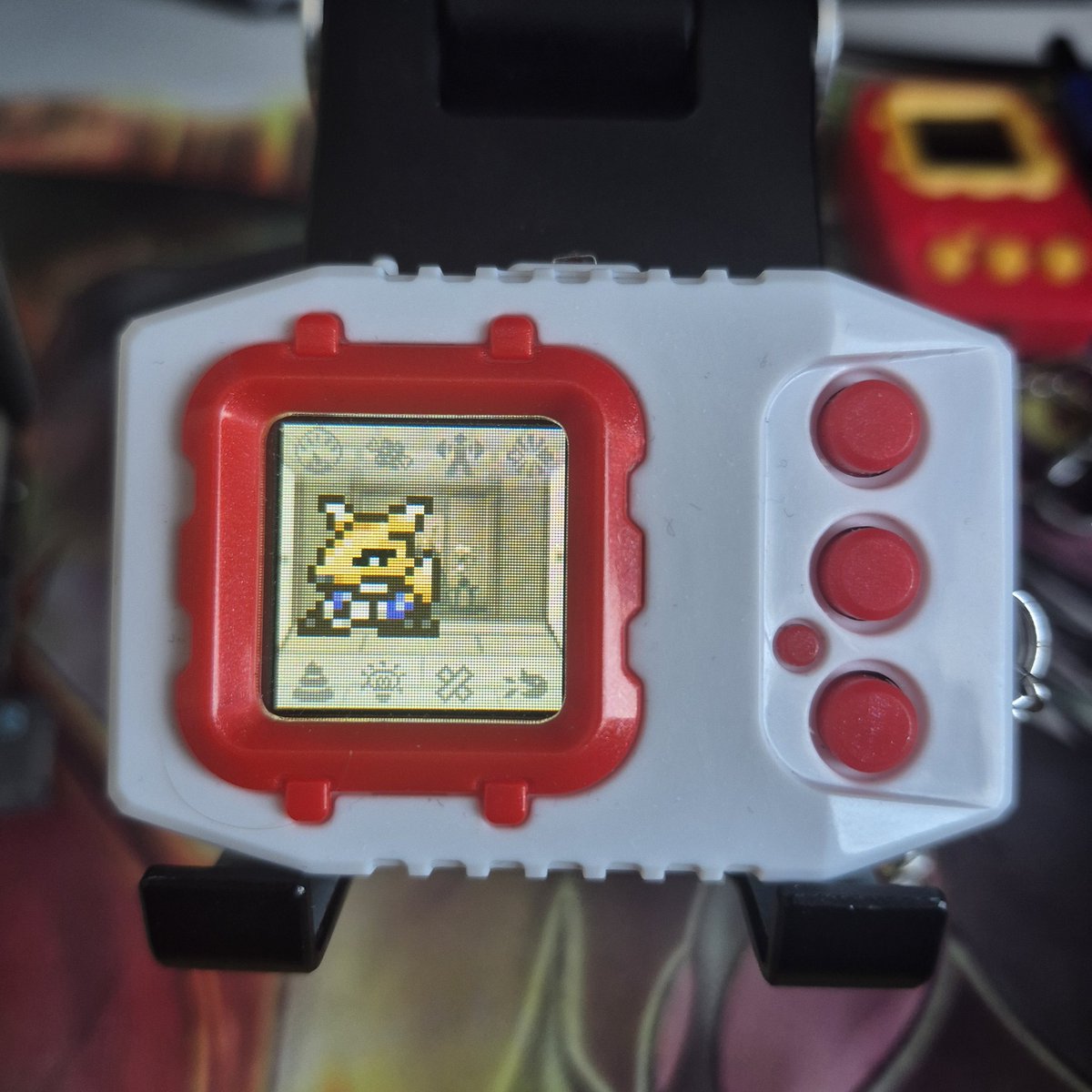 CodeCrownPod's tweet photo. RENAMON!
WITH #DigimonLiberator having ended, and #DigimonAlysion just around the corner, I wanted to raise Renamon's new evolution line.
The road to Yukinamon begins!
#Digimon #DigimonPendulumColor #Shambala #VPet https://t.co/ELpfUzTTzy
