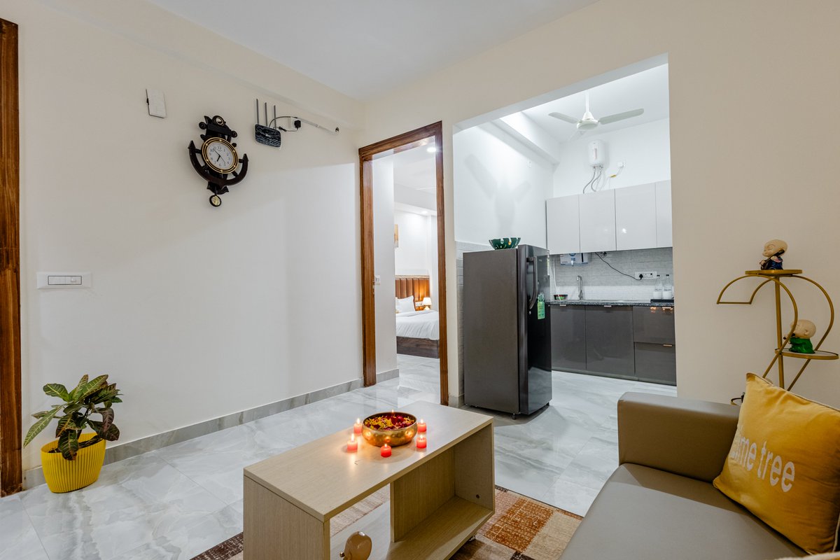 HospitalityLime's tweet photo. Luxury living meets everyday comfort 🌿✨ Stay at Lime Tree’s 2 BHK Serviced Apartments in Gurgaon—spacious, stylish &amp; perfect for work or family stays. 🏡
📍 Gurgaon | Book now 
#LimeTreeHotels #Gurgaon #LuxuryStay #ServicedApartments #HomeAwayFromHome https://t.co/nLlmImSKiI