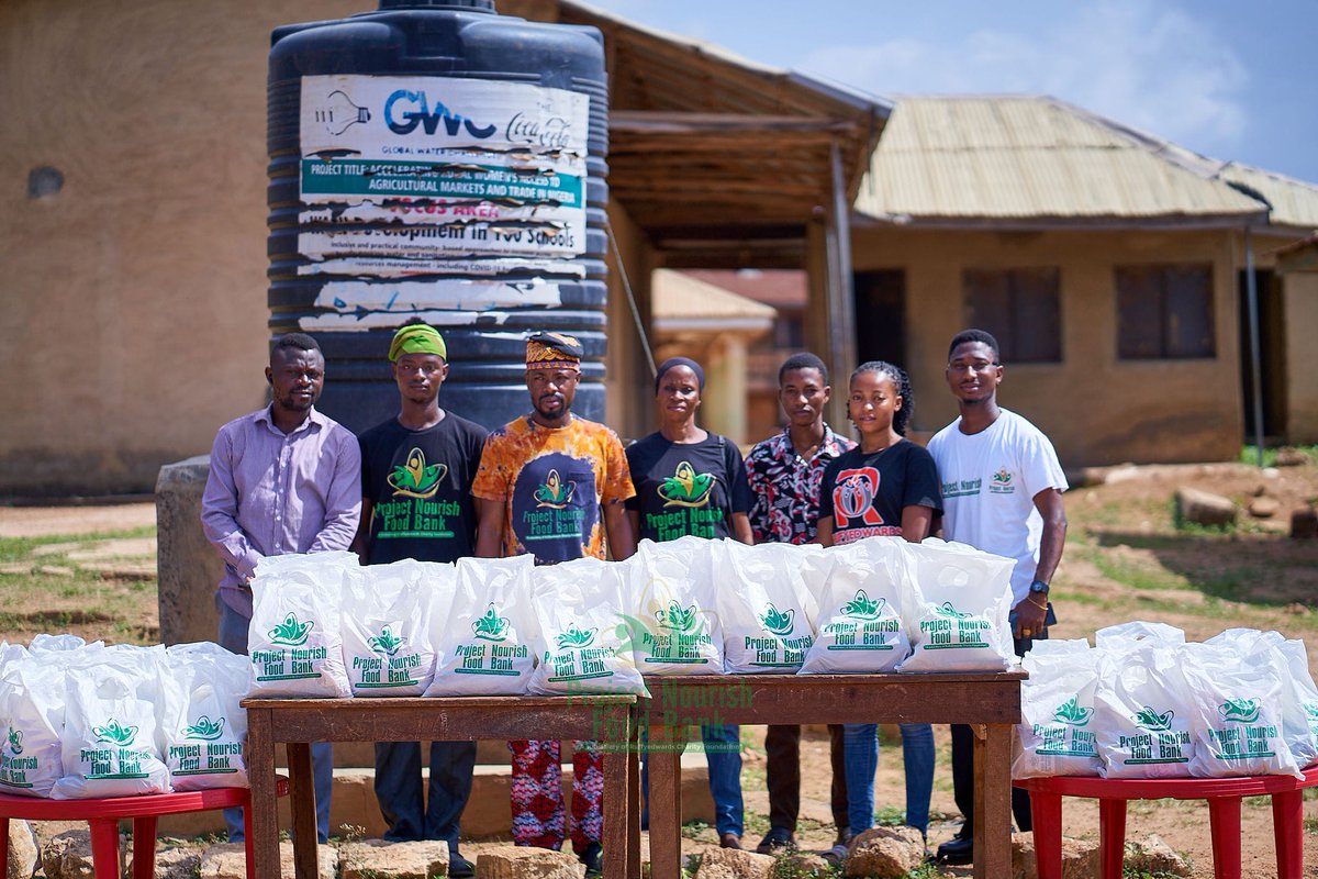 InsideOyo.com tweet media