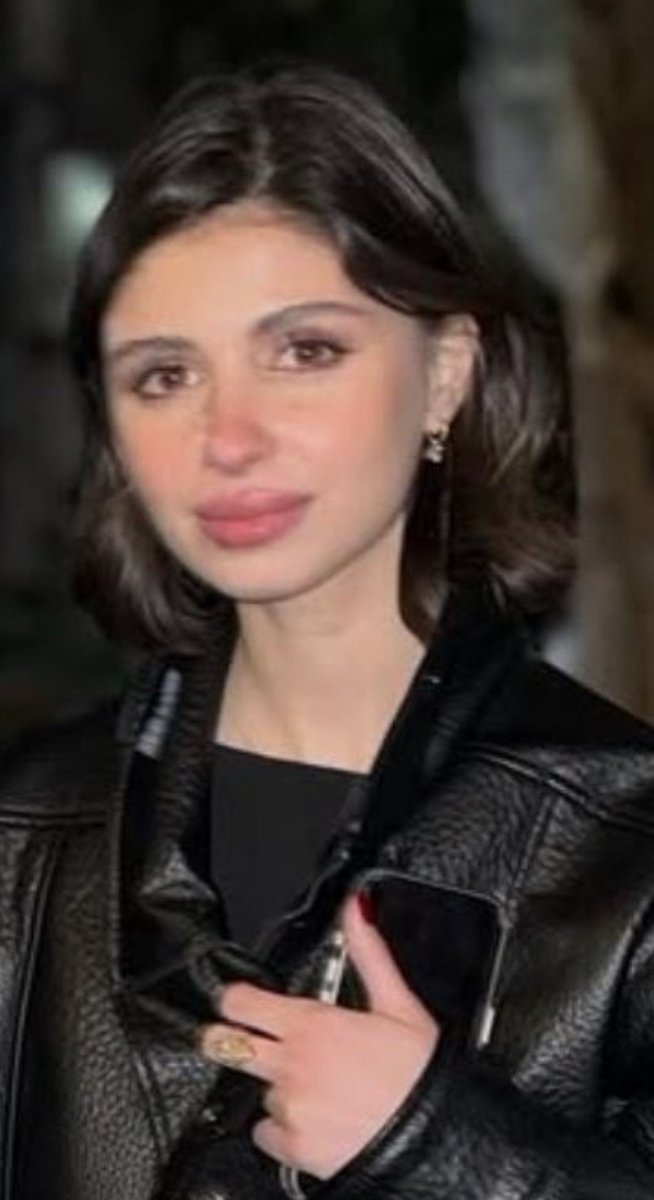 liliyar tweet media