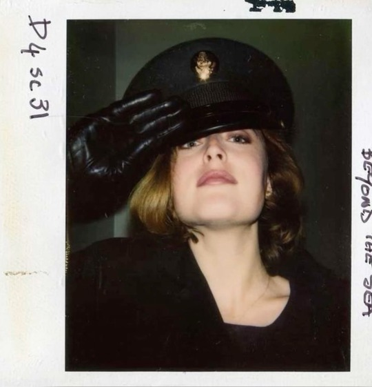 AlexSleepless tweet media