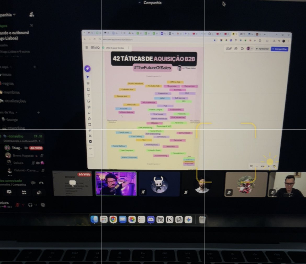 Deluca → Companhia & Hatlas tweet media