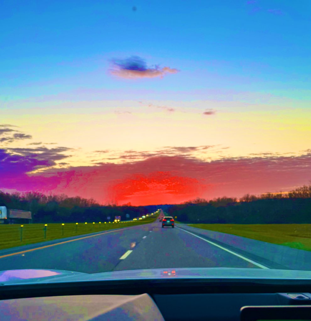 pwl 🇺🇸 tweet media