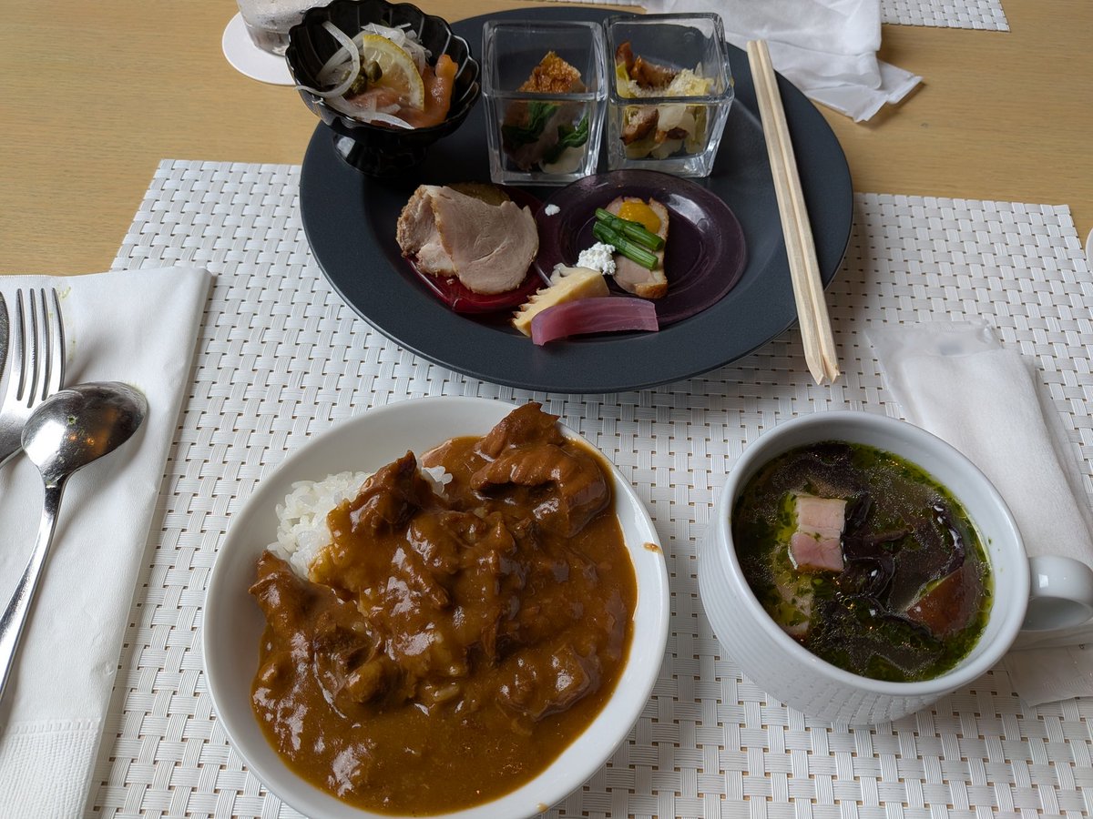 クロミツ tweet media