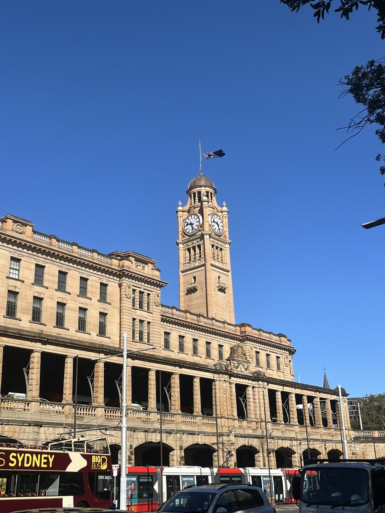 Chloe 💸 tweet media