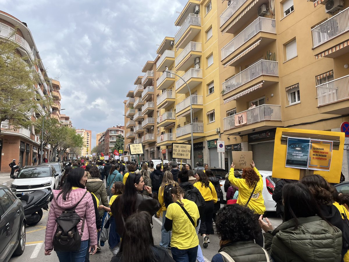 COS Maresme ♀☭ tweet media