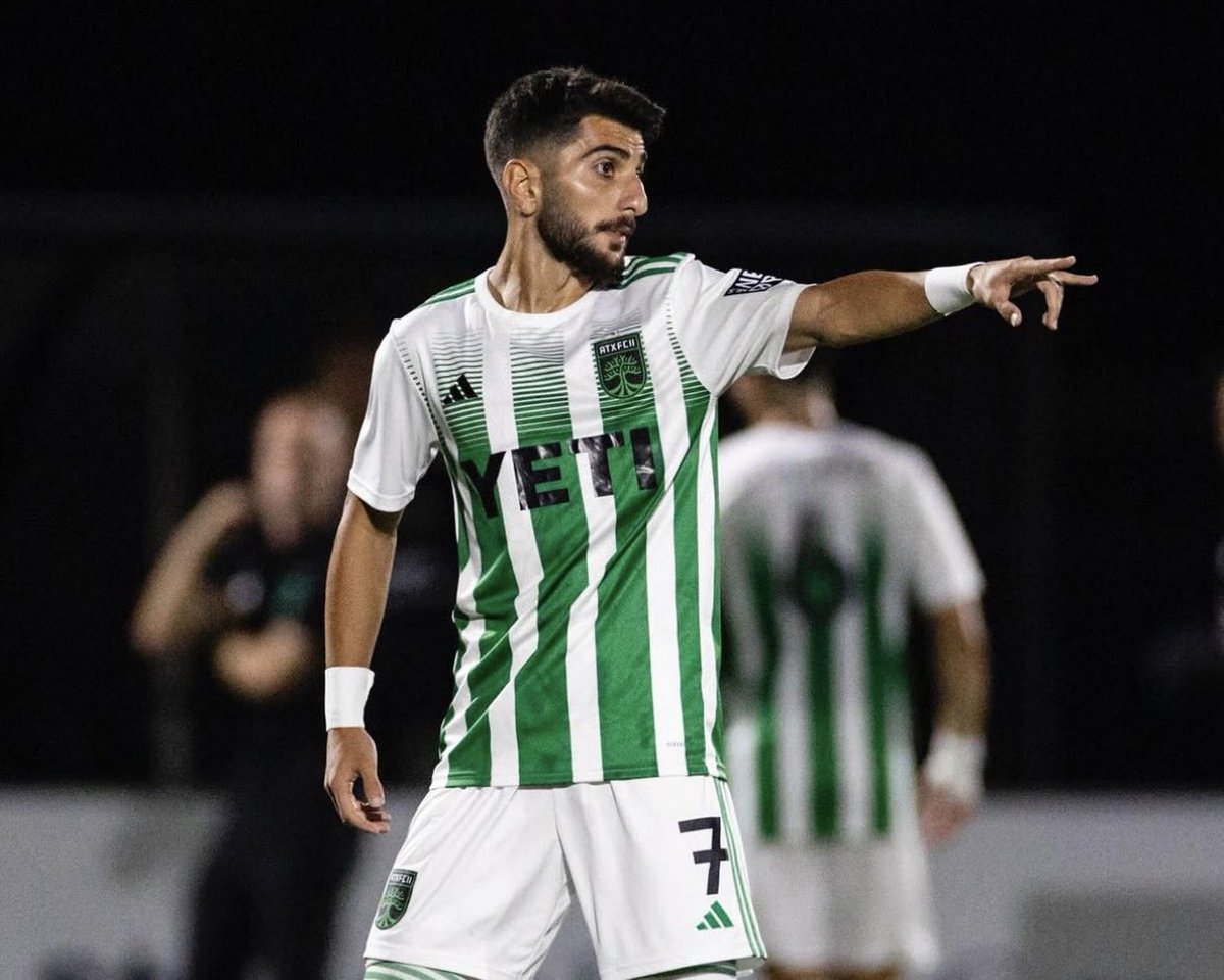 Logan™️ tweet media