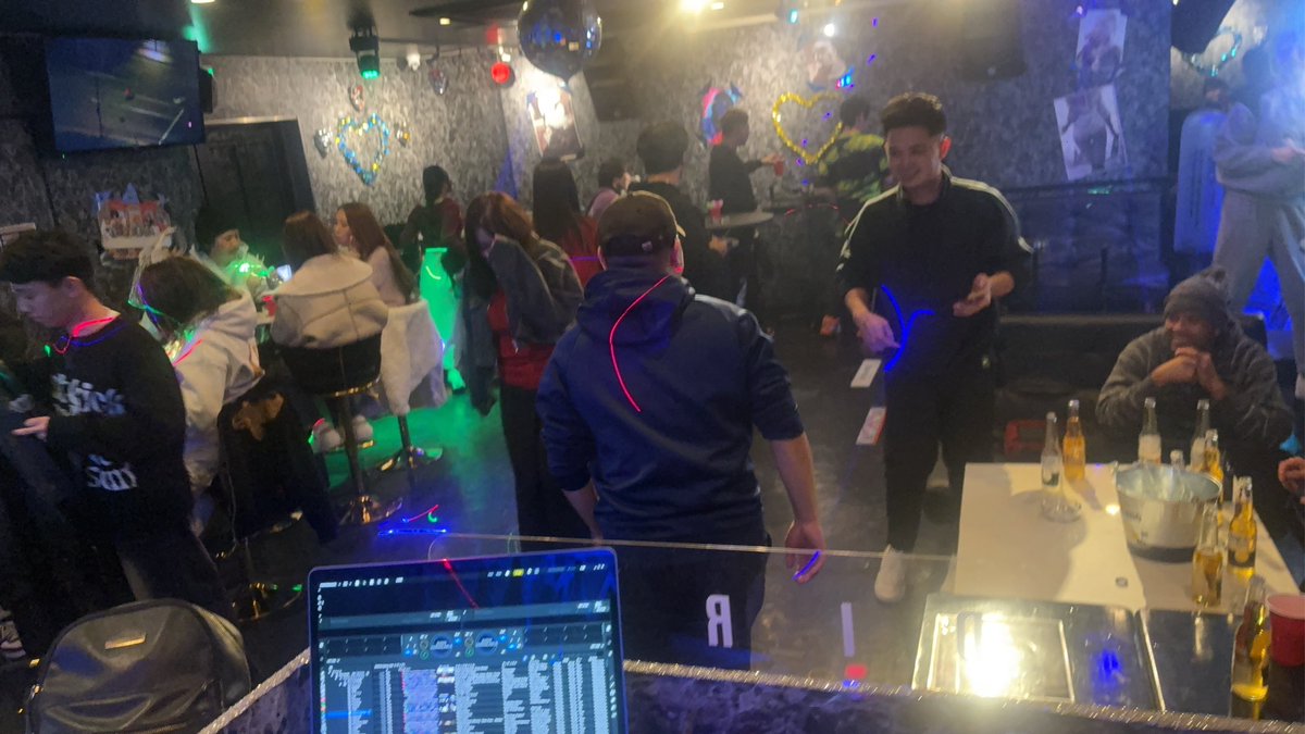 e_dirty1011's tweet photo. 2026.3.27日,28日(FRI/金)(SAT/土) 
March Weekend Party
入間市 Entertainment Dirty

DIRTYのインスタをフォローしてくれた方には一杯無料！

Date / 日時
2026.3.27日、28日（Fri/金）(SAT/土)
Open 9:00 PM – Last

埼玉県入間市豊岡1-2-23 清水ビル B1階

#埼玉県 #入間市 #クラブ #dj #飲み放題 https://t.co/F8Nssn8Qhx