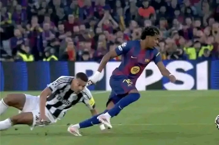 Rushhour💙❤️ tweet media