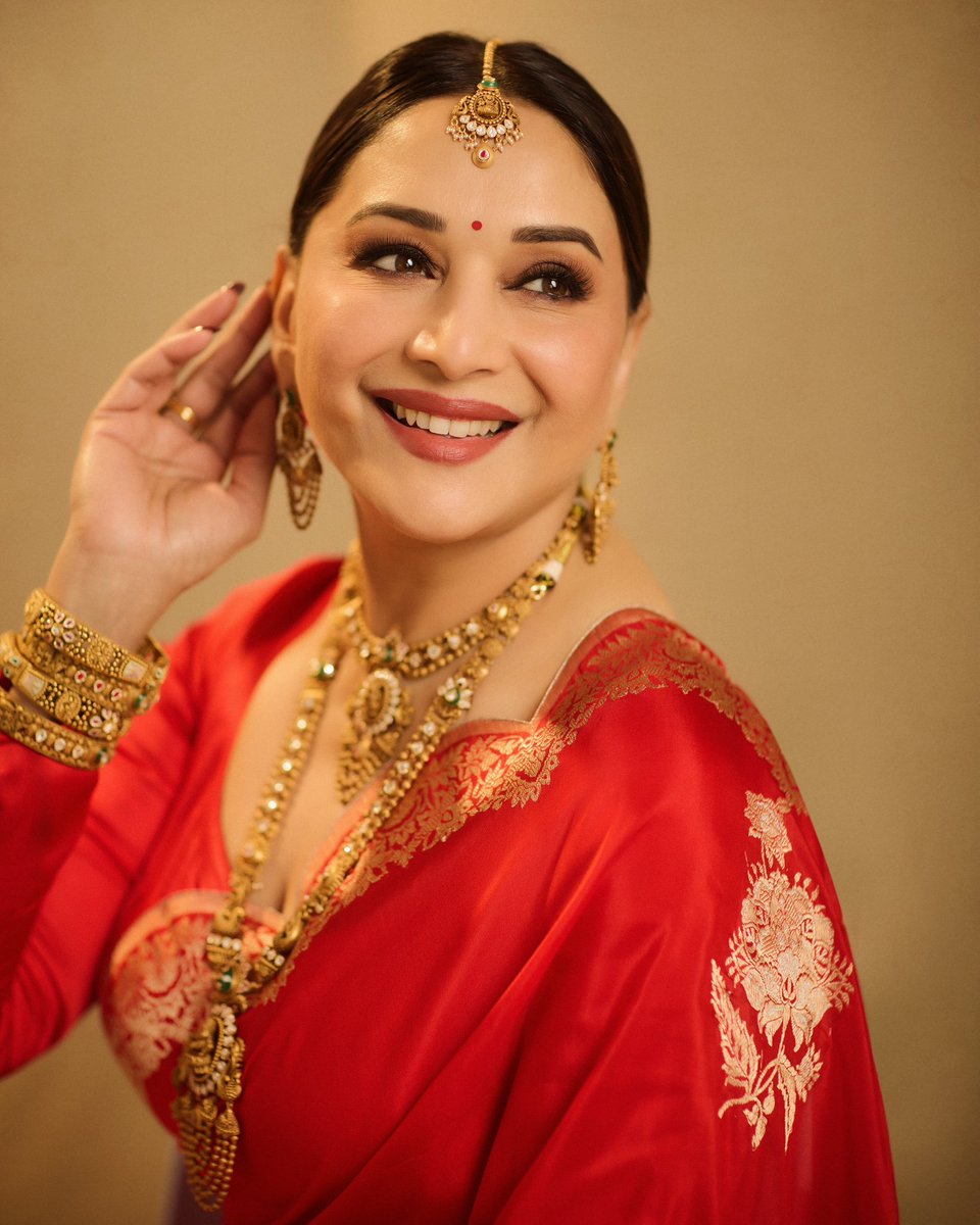 Madhuri Dixit Nene tweet media