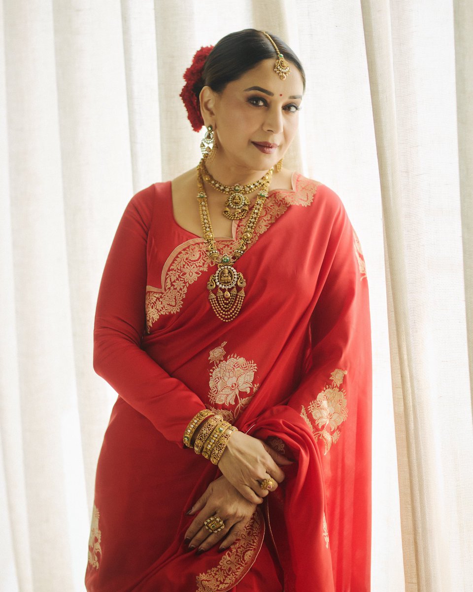 Madhuri Dixit Nene tweet media