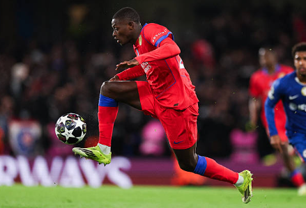 customwyd tweet media