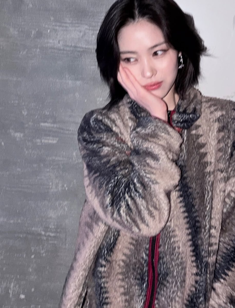 ITZY BASE tweet media