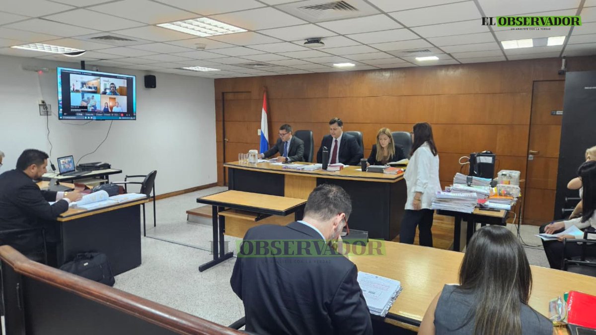 observapy's tweet image. [TRIBUNALES]🟩Prosigue producción de pruebas documentales el juicio oral y público del caso #Scanner, entre ellas, el cruce de llamadas entre los involucrados.

🟩Los enjuiciados cuentan con prisión preventiva, por lo que participan a través de medios telemáticos.