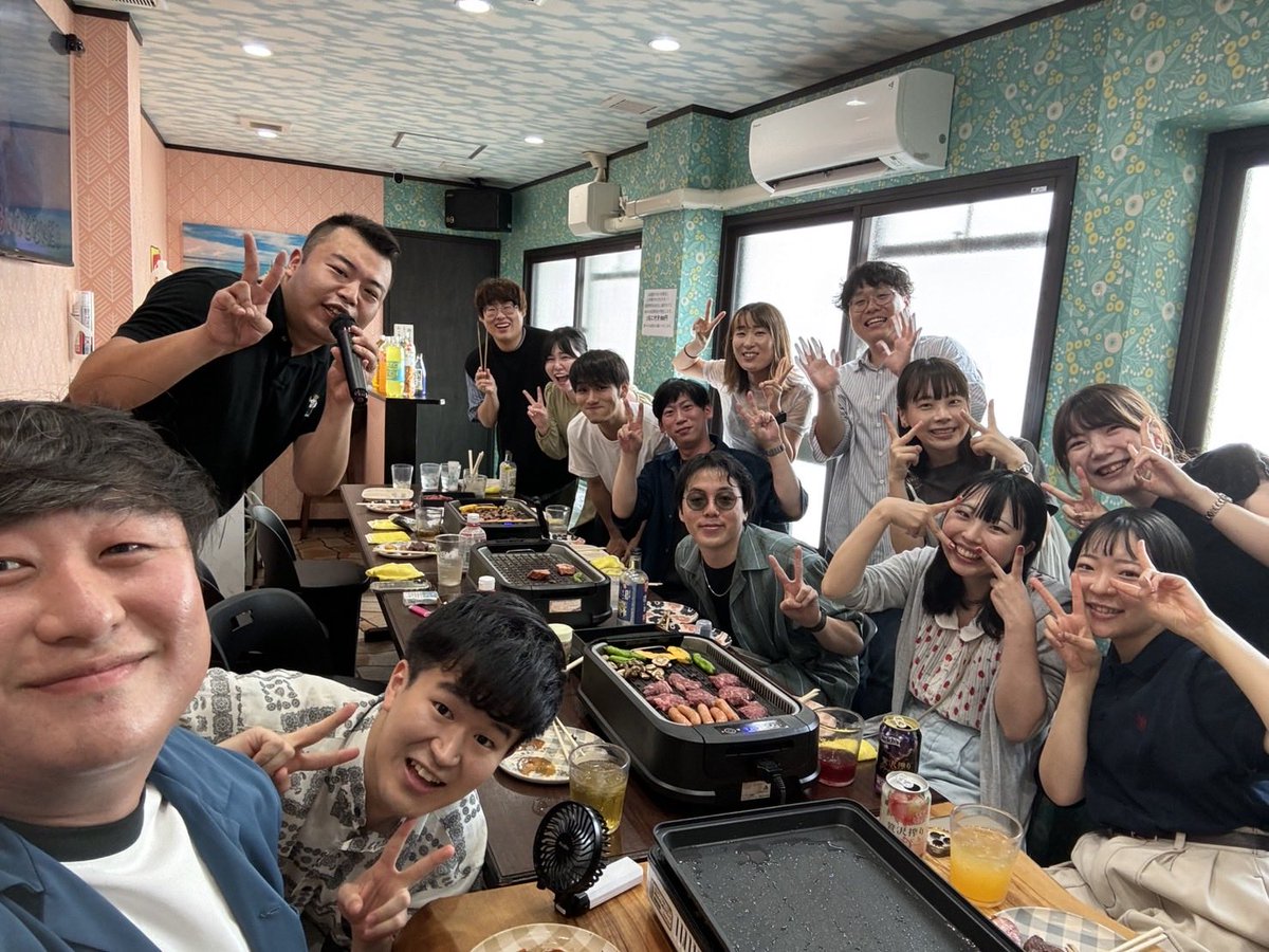 アカサイ tweet media