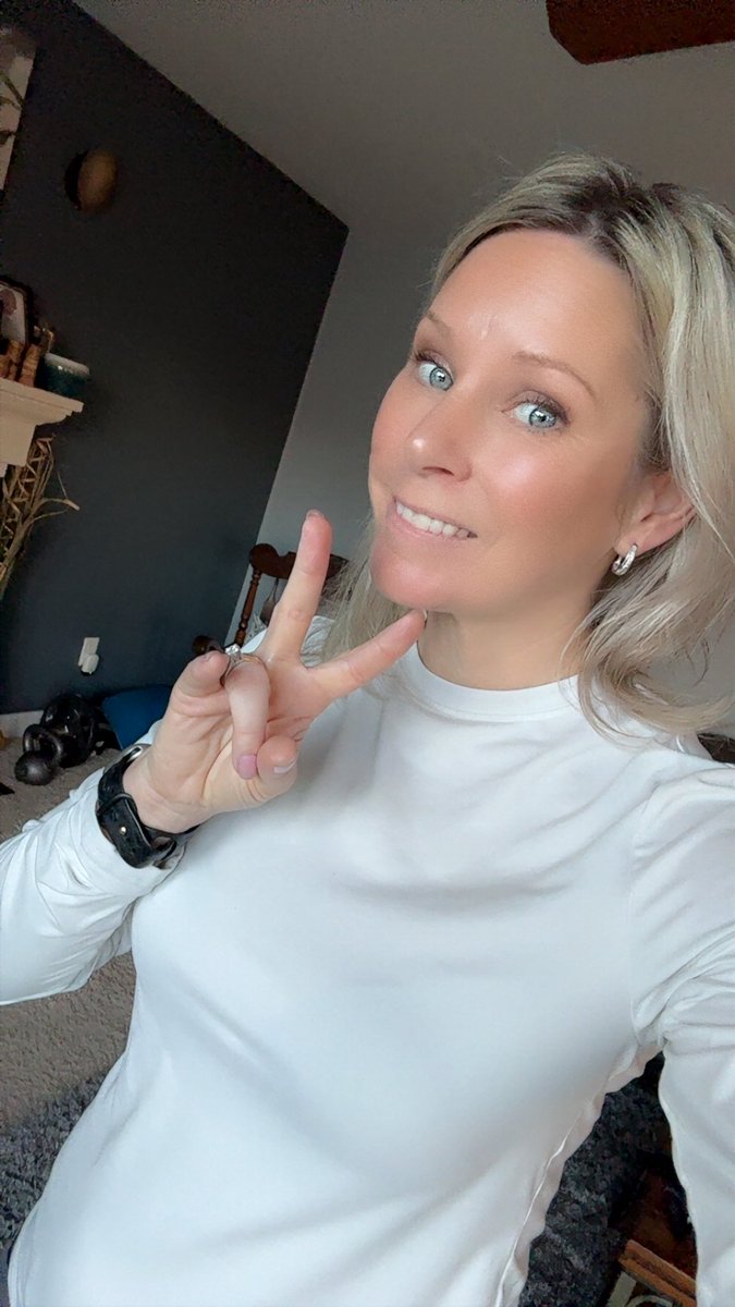 X-Ray Barbie💞; Sarah with an H (Mama Smoke) tweet media