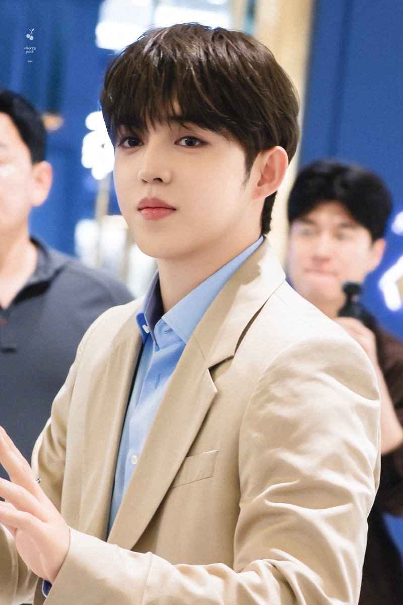 Cherrypick_0808 tweet media