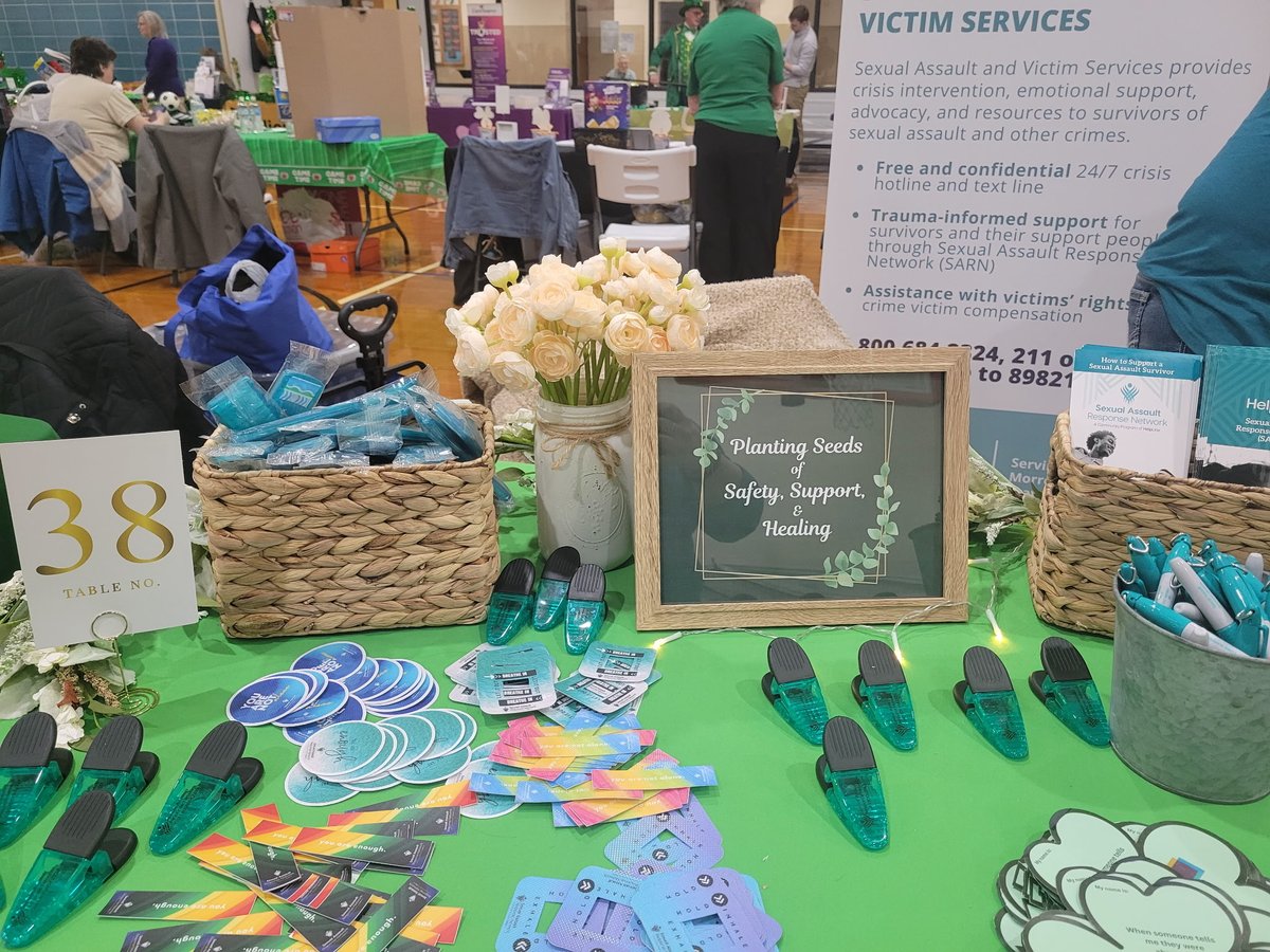 HelpLine tweet media