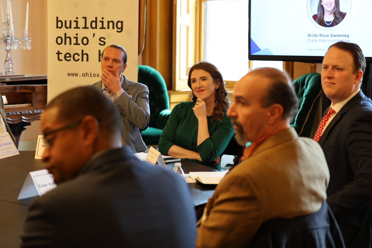 Bride Rose Sweeney tweet media