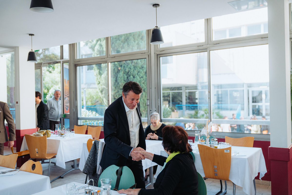 Christian Estrosi tweet media