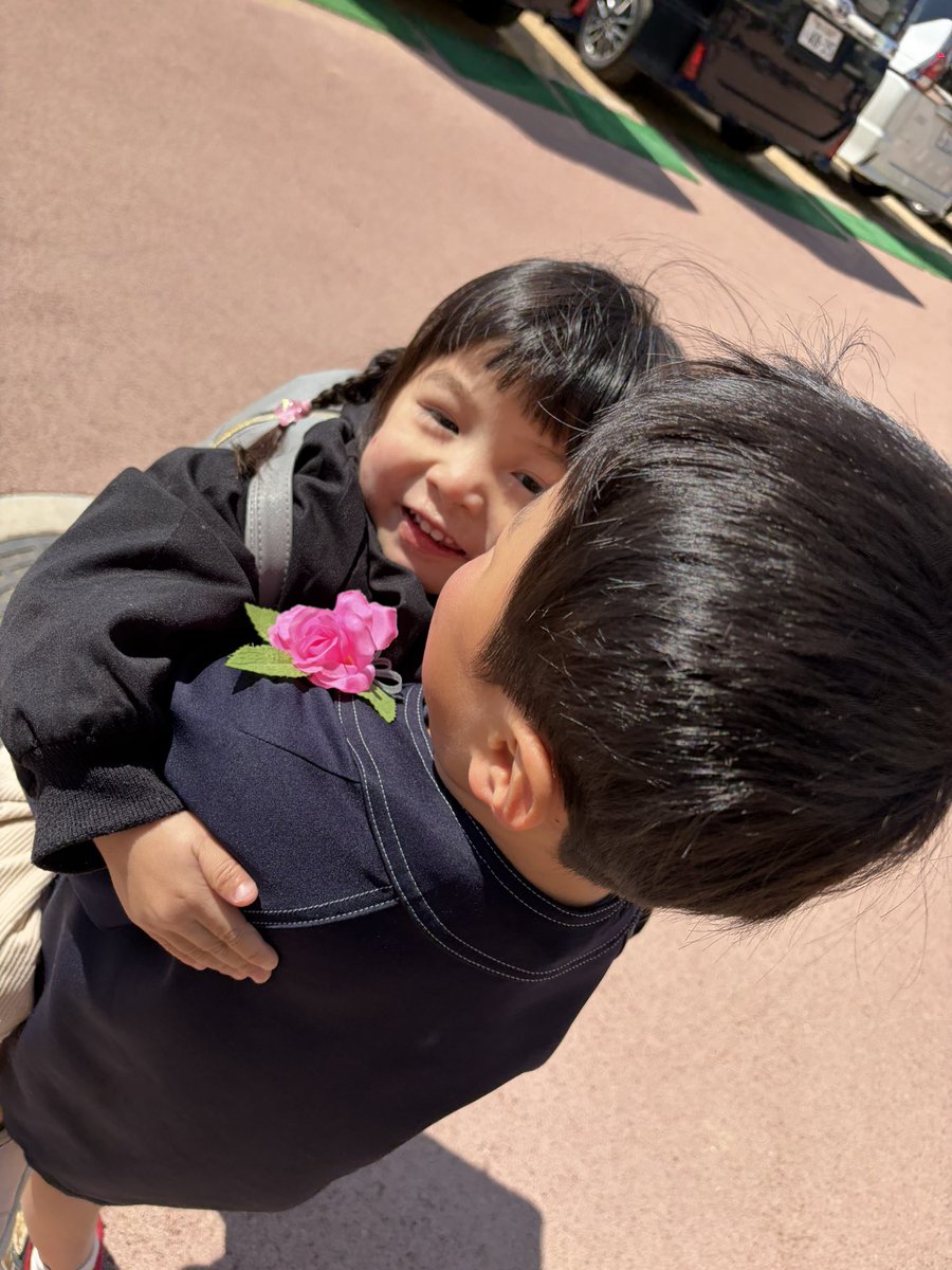 _yuuri___0515's tweet photo. 息子っち 卒園しまちた🫰🫰 https://t.co/KU10vPbKY3