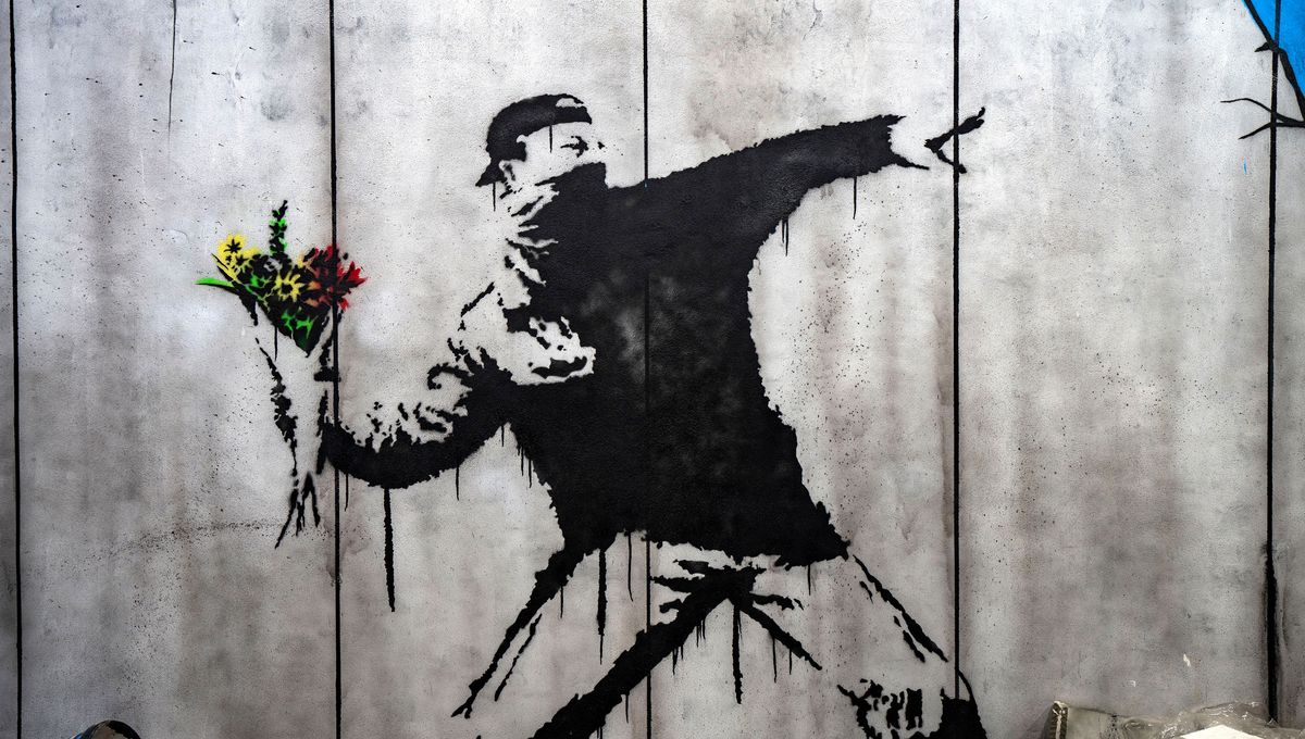 JackyBACZYK's tweet photo. L'identité de Banksy révélée par l'agence Reuters
https://t.co/HyuBQ3l0sc https://t.co/heTLJ0htQ8