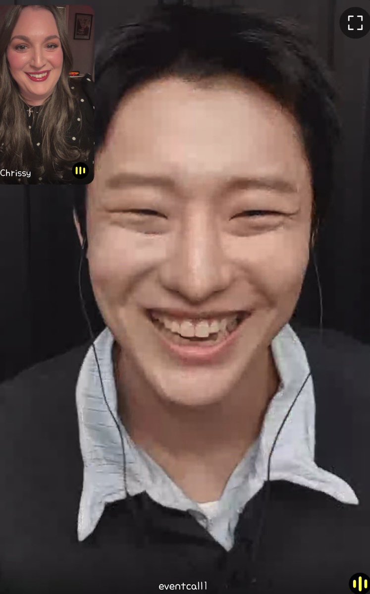 Chrissy 🌻 tweet media