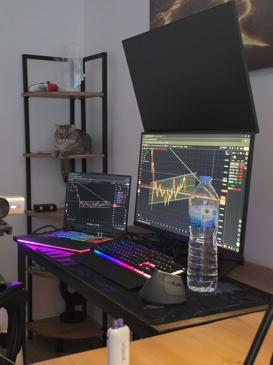 Philakone tweet media