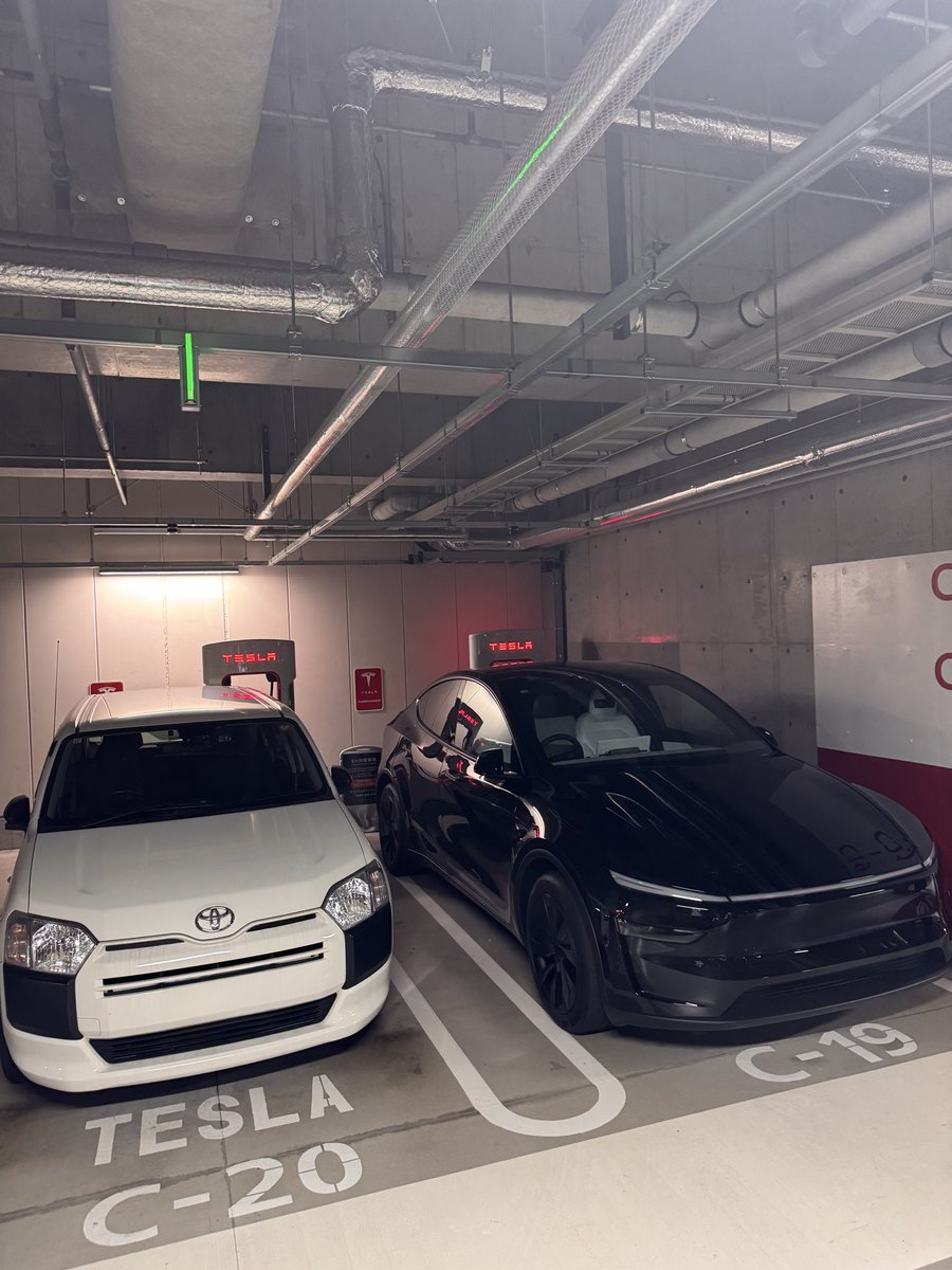 ふらの tweet media