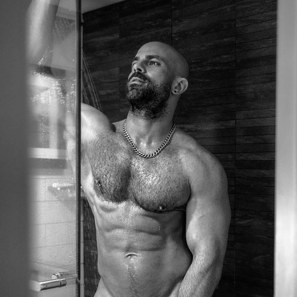 Pierced Muscle 130k+ tweet media