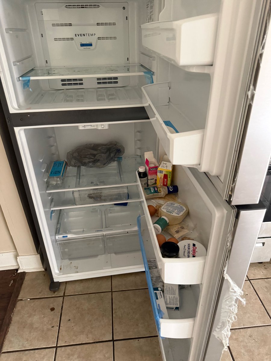 Die Hard IS a Christmas movie tweet media