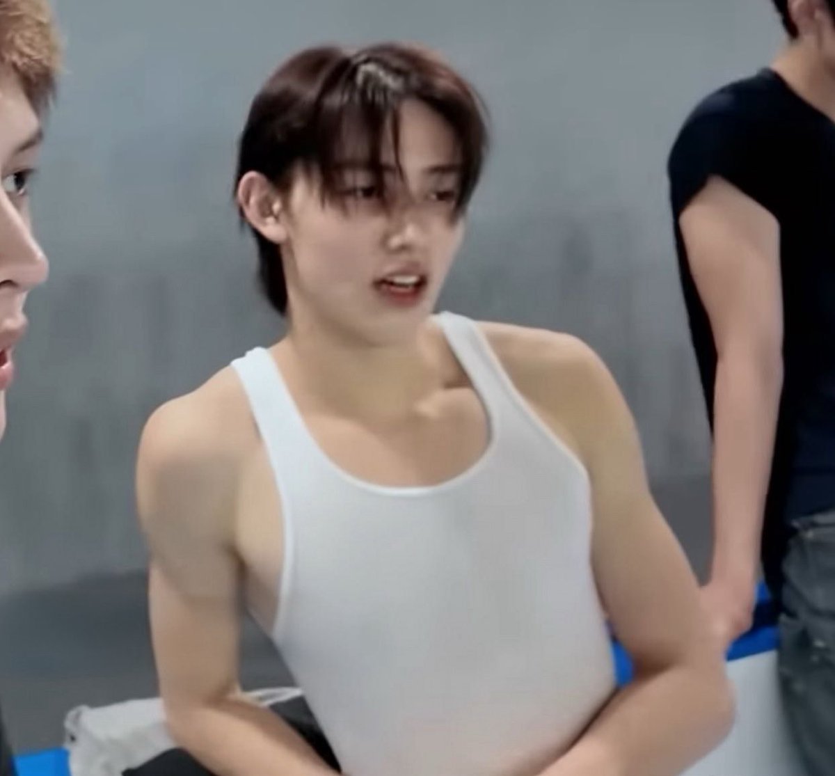 seonghyeon pics tweet media