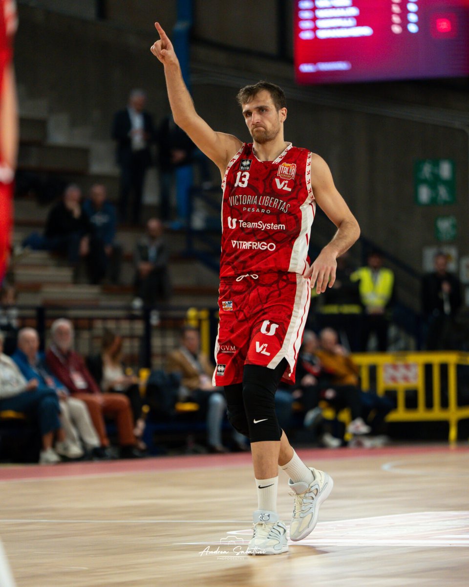 VL Pesaro Basket tweet media