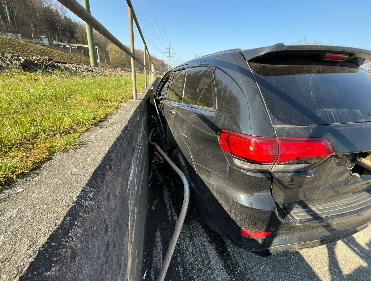 Polizei Kanton Solothurn tweet media