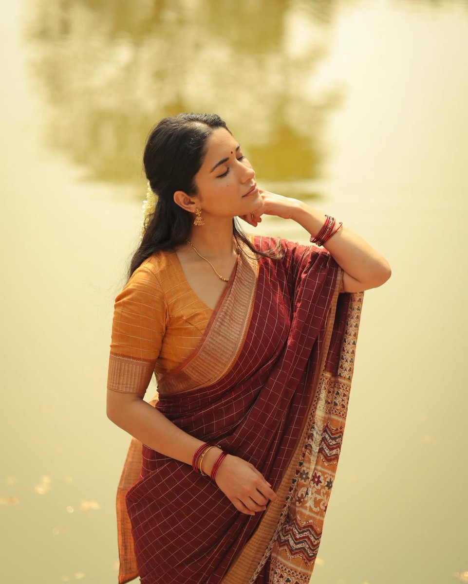 Only Heroines tweet media